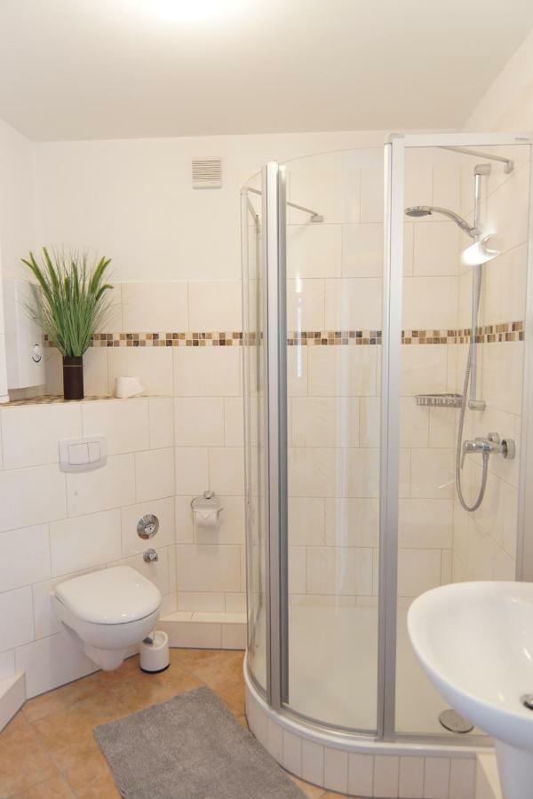 Deichliebe-Steuerrad Apartment Busum Ngoại thất bức ảnh